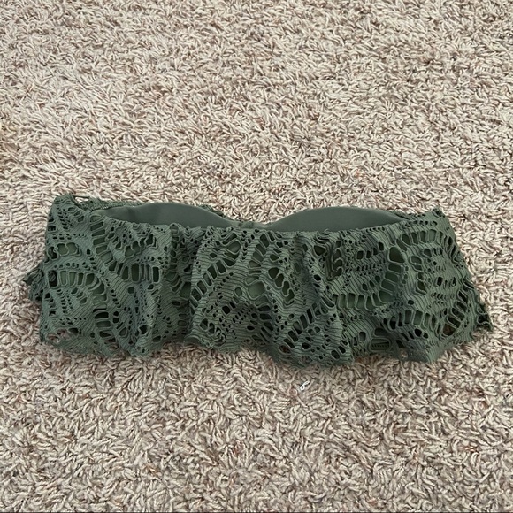 Flouncy Aerie Bandeau bikini top - Picture 2 of 4